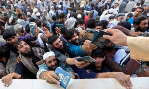 Pakistan visa black market; A visa is sold for 900 to 1,500 dollars