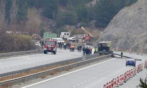One person dies in a traffic accident in a bus carrying Afghan immigrants in Bulgaria