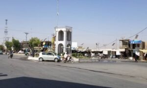 چندین صنف محلی درسی از سوی افراد ناشناس در ارزگان آتش زده شدند