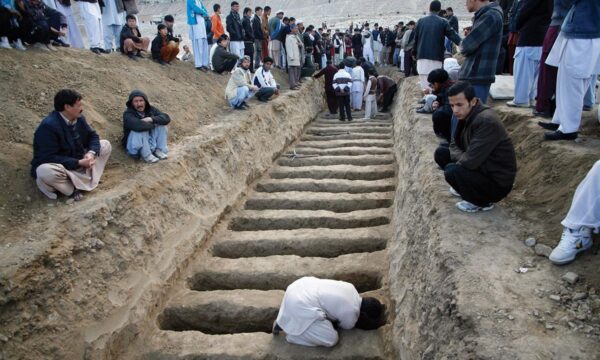 بارسلونا نسبت به خطر «نسل‌کشی» هزاره‌های افغانستان هشدار داد