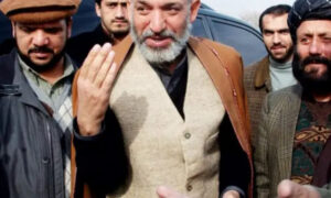 کرزی: پاکستان در تلاش نابودی آموزش و توسعه‌ی افغانستان است