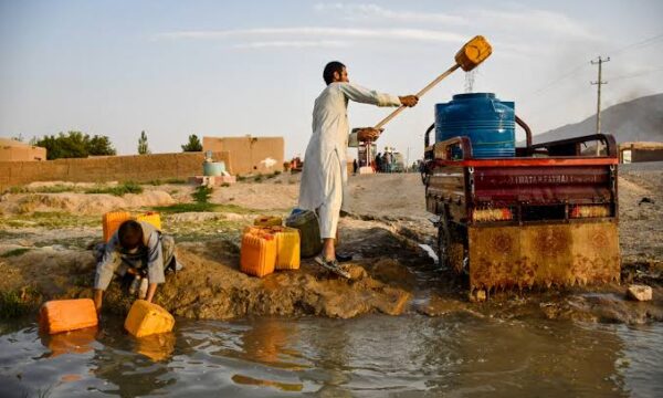 اوچا: امسال ۱۶ میلیون افغان به کمک‌های آب و خدمات بهداشتی نیاز دارند