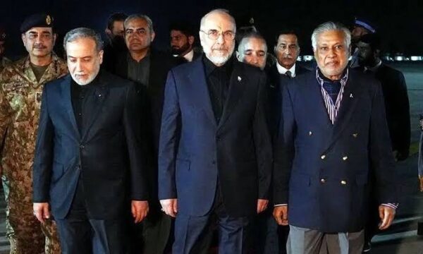 نتانیاهو: گزارش ترور مذاکرهکنندگان ایرانی کاملاً ساختگی و جعلی است نتانیاهو: گزارش ترور مذاکرهکنندگان ایرانی کاملاً ساختگی و جعلی است