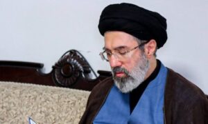 مجتبی خامنهای: عهد میبندیم از قاتلان جنایتکار انتقام بگیریم مجتبی خامنهای: عهد میبندیم از قاتلان جنایتکار انتقام بگیریم