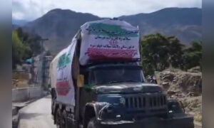 کمکهای مردمی ایران به قربانیان سیلاب نورستان رسید کمکهای مردمی ایران به قربانیان سیلاب نورستان رسید