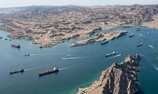 جیدی ونس: عبو از تنگه هرمز بدون عوارض خواهد بود جیدی ونس: عبو از تنگه هرمز بدون عوارض خواهد بود