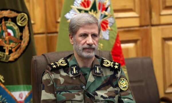 فرمانده ارتش ایران: برای دستگیری یا کشتن هر نظامی آمریکایی ۳۰ هزار دالر جایزه