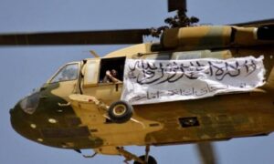 سقوط چرخ‌بال طالبان در بدخشان؛ هشت سرنشین کشته شدند