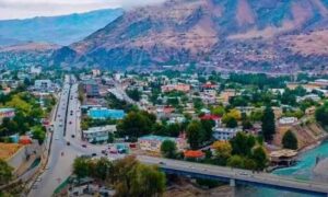 موتر شهردار طالبان در بدخشان هدف حمله انفجاری قرار گرفت