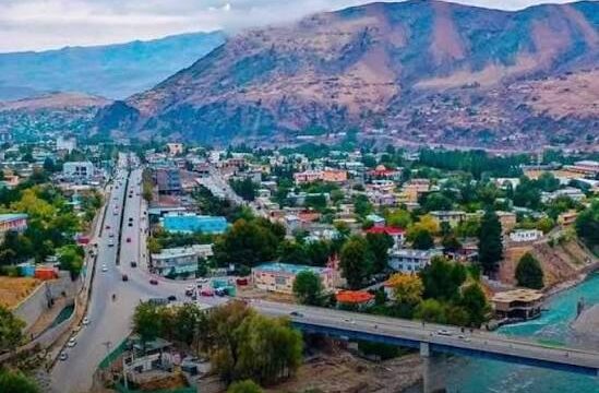 موتر شهردار طالبان در بدخشان هدف حمله انفجاری قرار گرفت