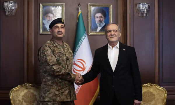 پاکستان: عاصم منیر در مورد جلوگیری از تشدید درگیری گفتگو کرد