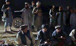 ۱۰ معدنکار در معدن طلای تخار زیر آوار گرفتار شدند ۱۰ معدنکار در معدن طلای تخار زیر آوار گرفتار شدند