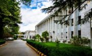 طالبان کاردار پاکستان را پس از حملات هوایی احضار کرد طالبان کاردار پاکستان را پس از حملات هوایی احضار کرد