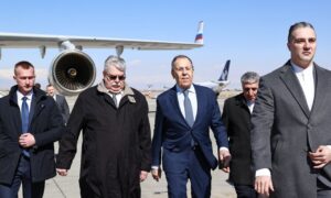 وزیر امور خارجه‌ روسیه طی سفر رسمی وارد تهران شد