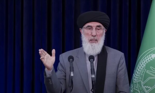 گلبدین حکمتیار: روسیه، هند و ایران «بازی‌های دوگانه» را کنار بگذارند